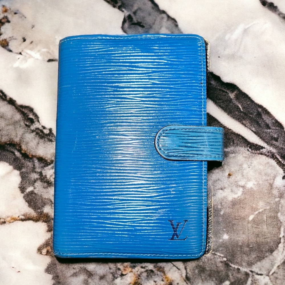 Louis Vuitton | Authentic PreLoved Epi Agenda PM